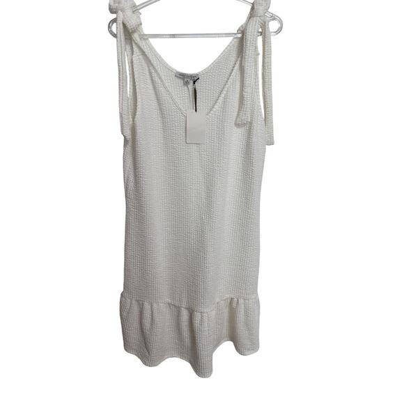 Green Envelope NWT  White Textured Tie Strap Ruffle Hem Dress Size Medium Summer - Picture 1 of 9